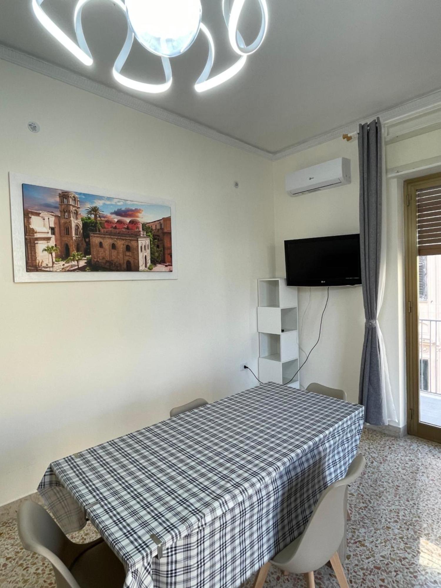 Ferienwohnung Lucky House Palermo Exterior foto