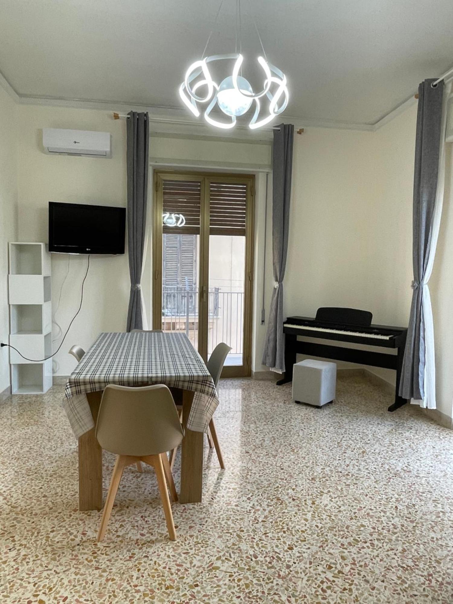 Ferienwohnung Lucky House Palermo Exterior foto